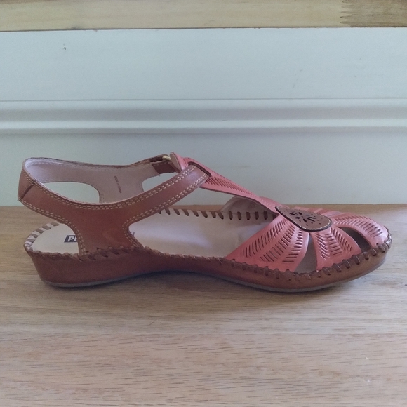 Pickolinos Spanish Leather Sandals - Picture 5 of 8